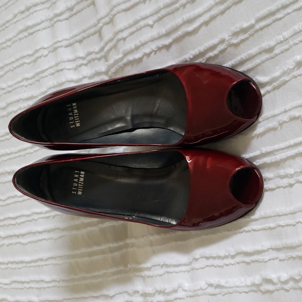 Size 9 Red Patent Leather shoes